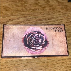 Smash box + VLADA petal metal cover shot palette